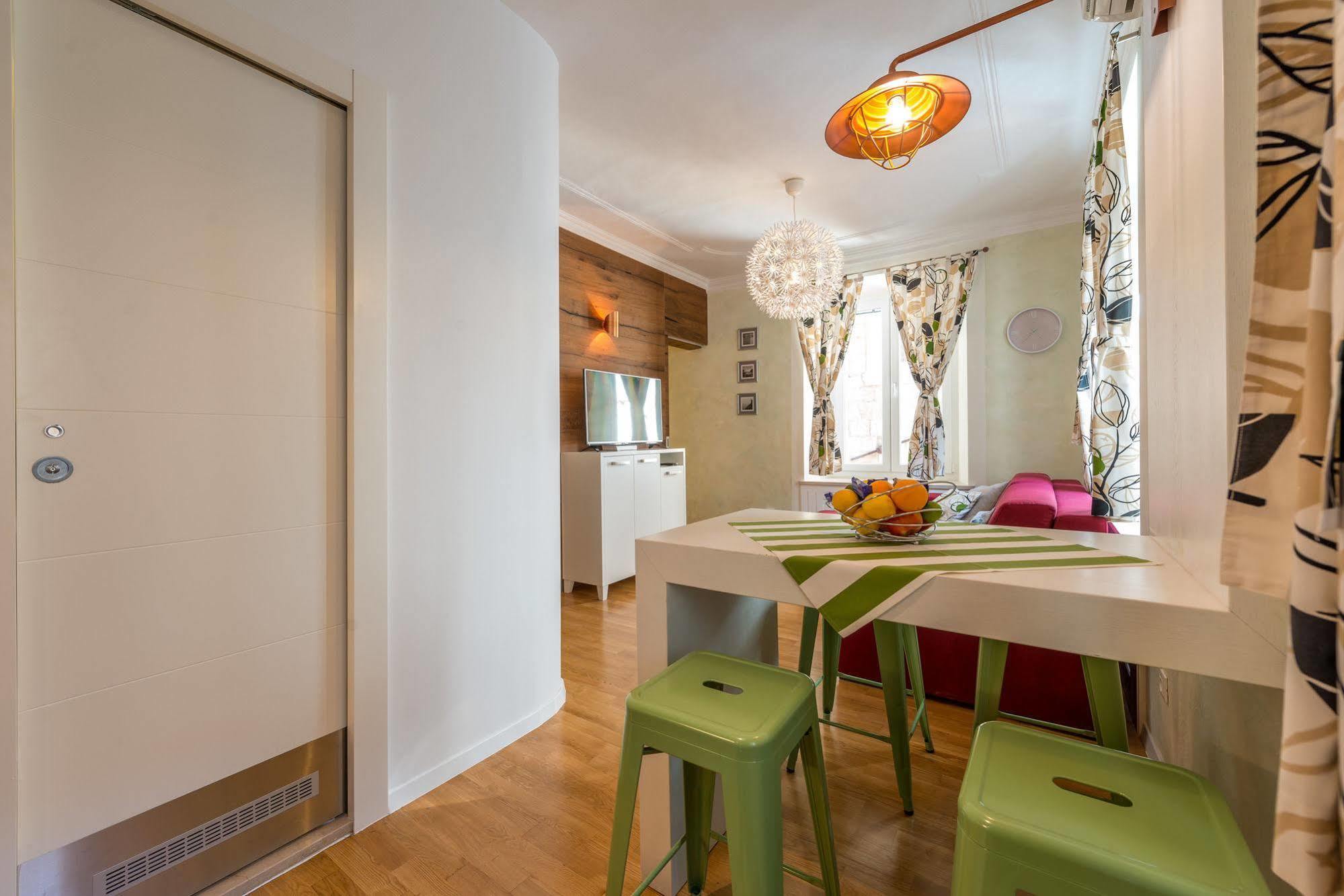 Petra Appartement *